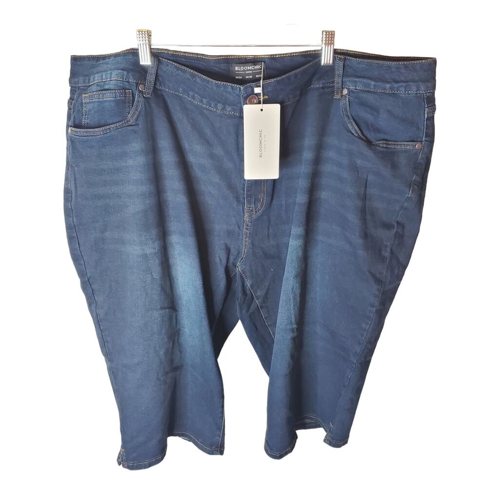 BloomChic Dark Wash Size 26 Capri Jeans, NWT